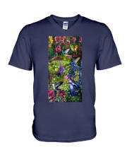 Hummingbird rose bird lover V-Neck T-Shirt tile