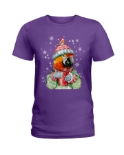 Parrot warm winter christmas gift for bird lover Ladies T-Shirt tile