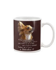 Chihuahua a paw to hold Mug tile
