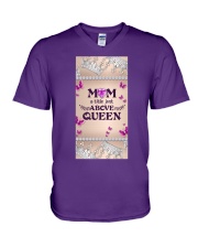 Butterfly mom above queen gift for family members V-Neck T-Shirt tile