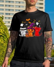 Cat scare and cute Classic T-Shirt lifestyle-mens-crewneck-front-8