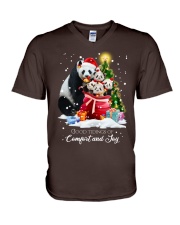 panda xmas gift bag gift for panda lovers V-Neck T-Shirt tile