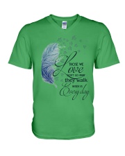 Turtle those we love turtle lovers V-Neck T-Shirt tile
