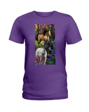 Horse roses horse lovers Ladies T-Shirt tile