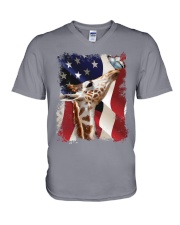 Giraffe butterfly on nose giraffe lover V-Neck T-Shirt tile