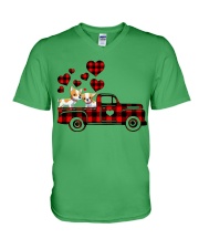 Chihuahua love car dog mom V-Neck T-Shirt tile