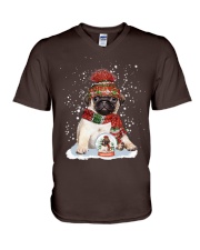 Pug christmas ball gift for pug mom dog lover V-Neck T-Shirt tile
