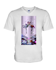 Flamingo love gift for bird lover V-Neck T-Shirt tile