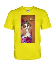 Cavalier King charles spaniel magical dog mom V-Neck T-Shirt tile