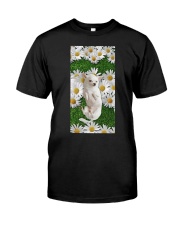 Chihuahua on the daisies chihuahua lovers Classic T-Shirt tile