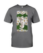 Chihuahua on the daisies chihuahua lovers Premium Fit Mens Tee tile