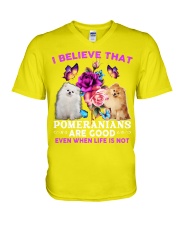 Pomeranians are good gift for dog mom V-Neck T-Shirt tile