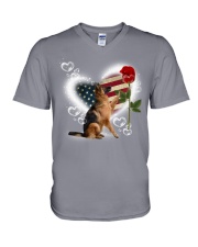 German shepherd roses dog moms V-Neck T-Shirt tile