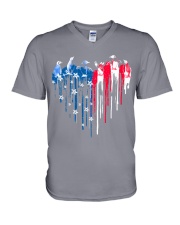 Penguin freedom colors penguin lovers V-Neck T-Shirt tile