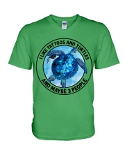 Turtle and tattoo three people turtle lovers V-Neck T-Shirt tile