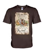 Tiger the sound of my heart tiger lovers V-Neck T-Shirt tile