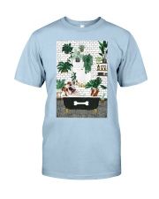 Bulldog bath tub dog lover Classic T-Shirt tile
