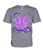 Octopus magical purple octopus lovers V-Neck T-Shirt tile