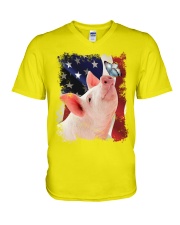 Pig butterfly on nose pig lovers V-Neck T-Shirt tile