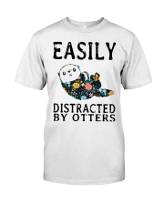 Easily distracted by otters Classic T-Shirt front