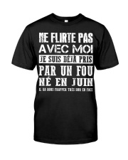 juin avec moi Classic T-Shirt thumbnail