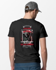 de me briser mai a choue janvier Classic T-Shirt lifestyle-mens-crewneck-back-6