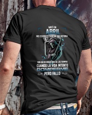 abril romperme pero fallo Classic T-Shirt lifestyle-mens-crewneck-back-2