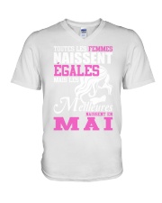 mai outes-les-femmes V-Neck T-Shirt thumbnail