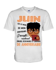 juin anniversaire V-Neck T-Shirt thumbnail