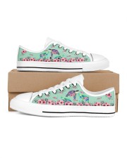 TURTLE LOW TOP SHOES 2 Women's Low Top White Shoes inside-left-outside-left