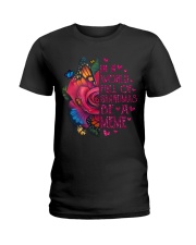 In A World Full Of Grandmas Be A Meme - Art Ladies T-Shirt tile
