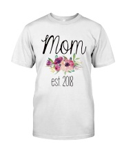 MOM EST-2018 Classic T-Shirt thumbnail