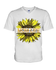 Mom Life Is The Best V-Neck T-Shirt tile