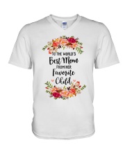 TO THE WORLD'S BEST MOM FROM HER FAVORITE CHILD V-Neck T-Shirt thumbnail
