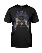 YIAN GARUGA - HUNTING CLUB CREST Classic T-Shirt front