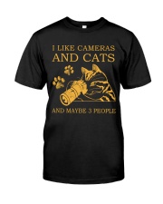I Like Cameras And Cats And Maybe 3 People Shirt - Sweatshirt Hoodie Long Sleeve Tank Top T-shirt Available - Size S To 6XL Classic T-Shirt front