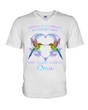 Oma V-Neck T-Shirt tile