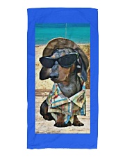 Beachin' it with Hank Beach Towel front