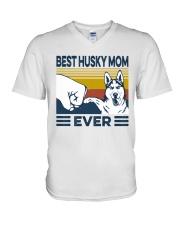 Best Husky Mom V-Neck T-Shirt tile
