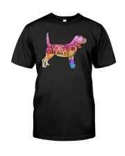 LIFE IS BETTER WITH BEAGLES AROUND Classic T-Shirt front