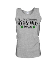 Kiss me I'm Irish Unisex Tank tile