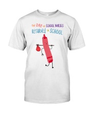 School Nurse Crayon Pink Classic T-Shirt front