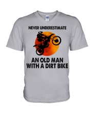 Never underestimate an old man V-Neck T-Shirt tile