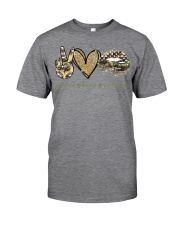 Peace love veteran Classic T-Shirt front