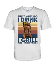 That what I do V-Neck T-Shirt tile