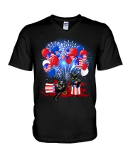 Independence Day balloons V-Neck T-Shirt tile