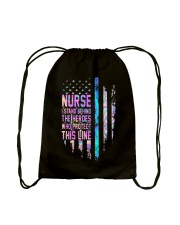 I stand behind the heroes Drawstring Bag tile