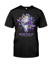 Never give up Classic T-Shirt front