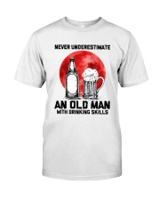 Beer Never Underestimate Classic T-Shirt tile