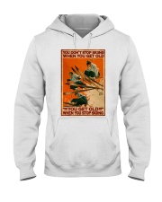 old man skiing 3 dont get old pt lqt nna Hooded Sweatshirt tile